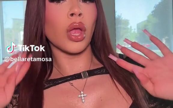 Bella Retamosa  video showing off her big breasts!!!