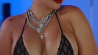 Vitaly Sanchez is exposed video showing off her big breasts!!!