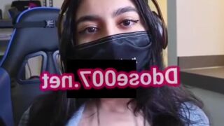 Youtuber Zara Dar nude masturbating with dildo in livestream!!!