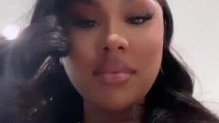 Ari Fletcher nude showing off her big breasts!!!