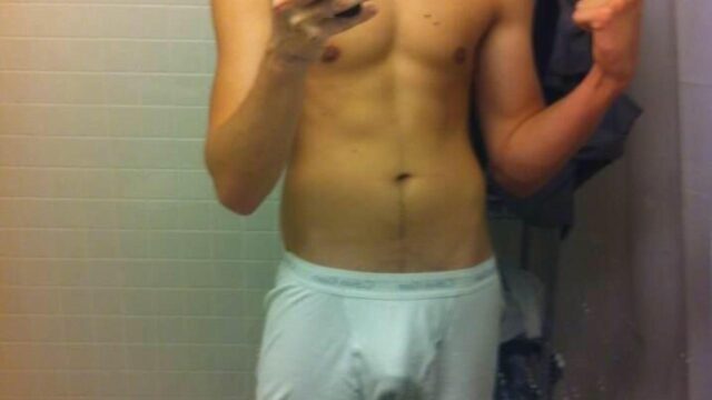 Dylan Sprouse Nude Shows Off His Big Cock